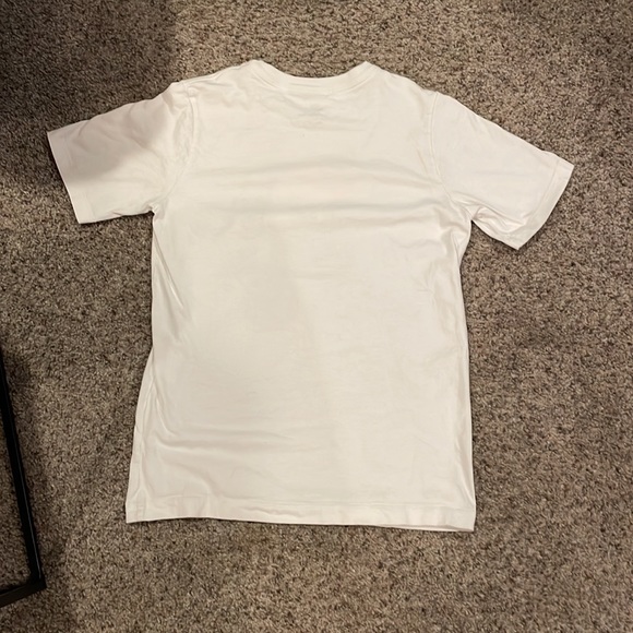 Kids xtra large tee shirt, great condition, like new. - Picture 2 of 3